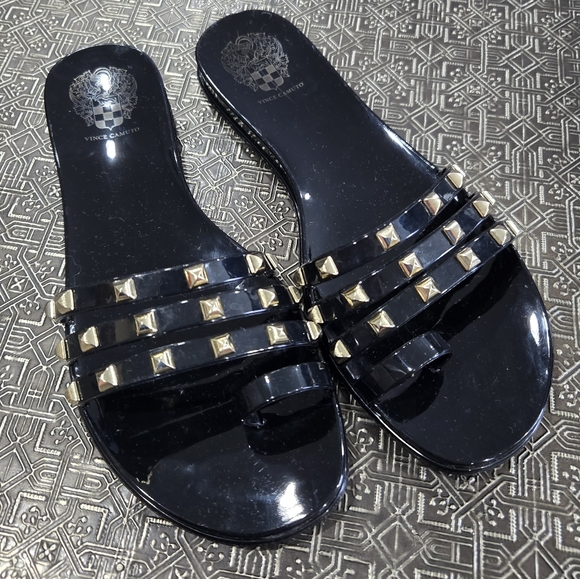 🐢 Vince Camuto Jelly slides black With Gold studs. Size 8 Brand New - Picture 1 of 9